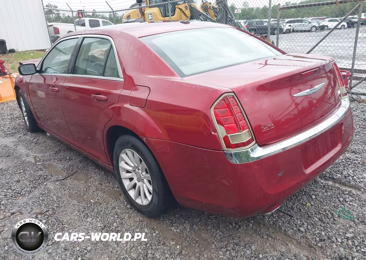 2012 Chrysler 300 VIN:2C3CCAAG2CH138696 - 3