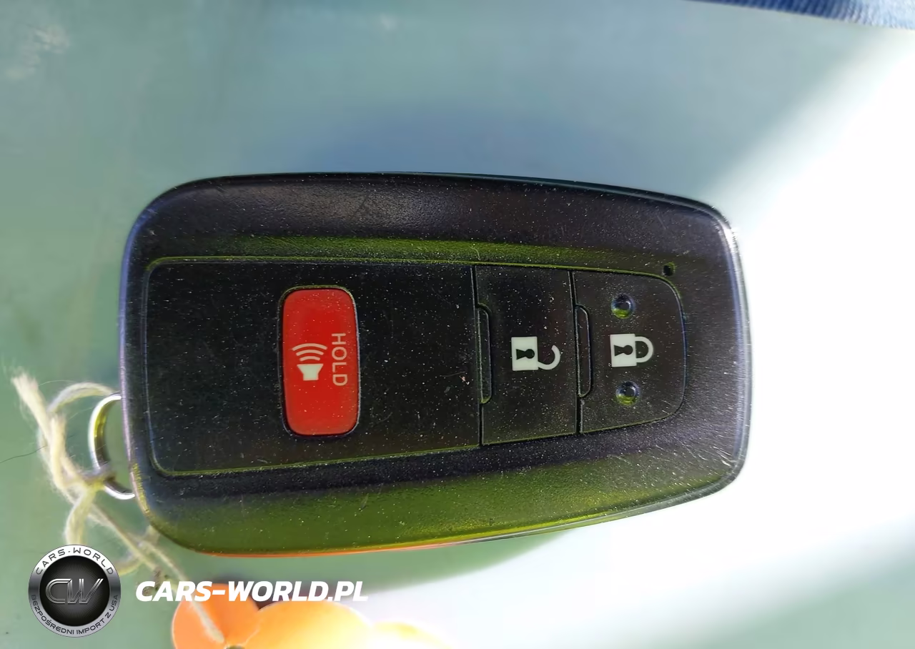 2017 Toyota Prius Four VIN:JTDKARFU6H3029694 - 11