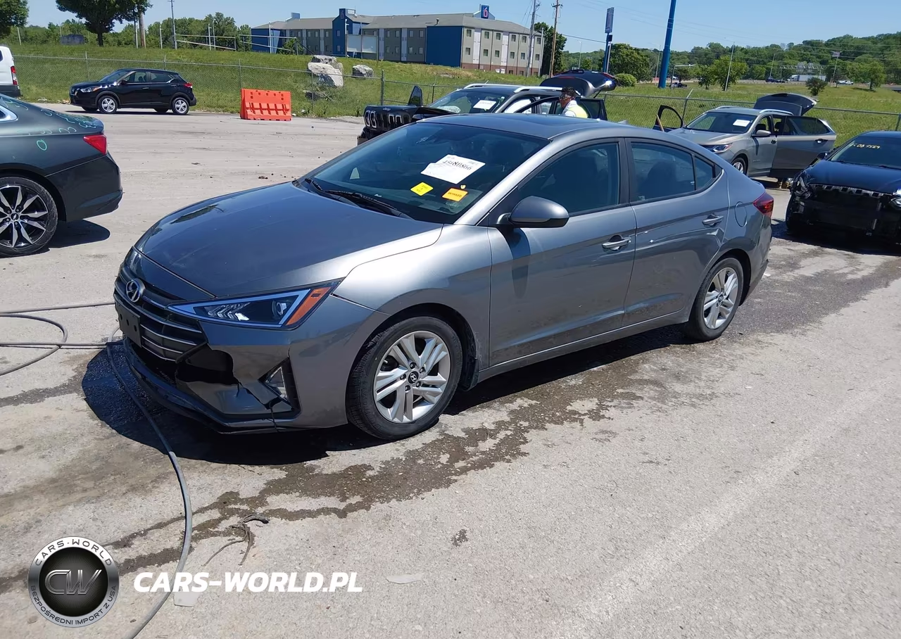 2019 Hyundai Elantra Value Edition VIN:5NPD84LF5KH475912 - 2