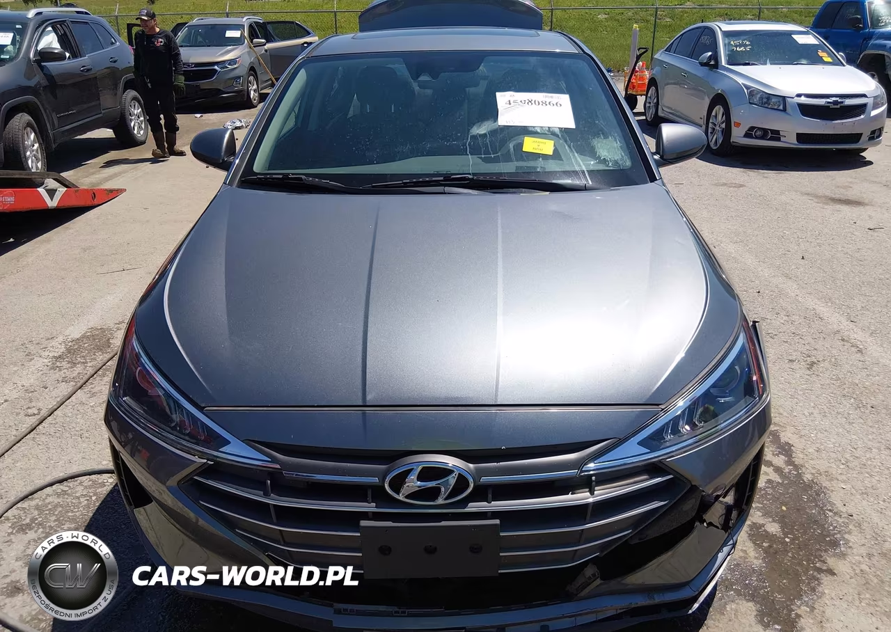 2019 Hyundai Elantra Value Edition VIN:5NPD84LF5KH475912 - 6