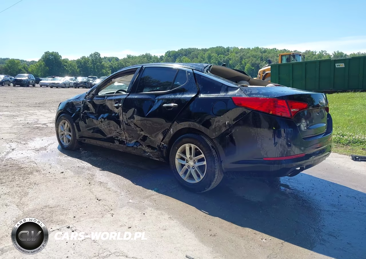 2013 Kia Optima Lx VIN:5XXGM4A70DG180316 - 3