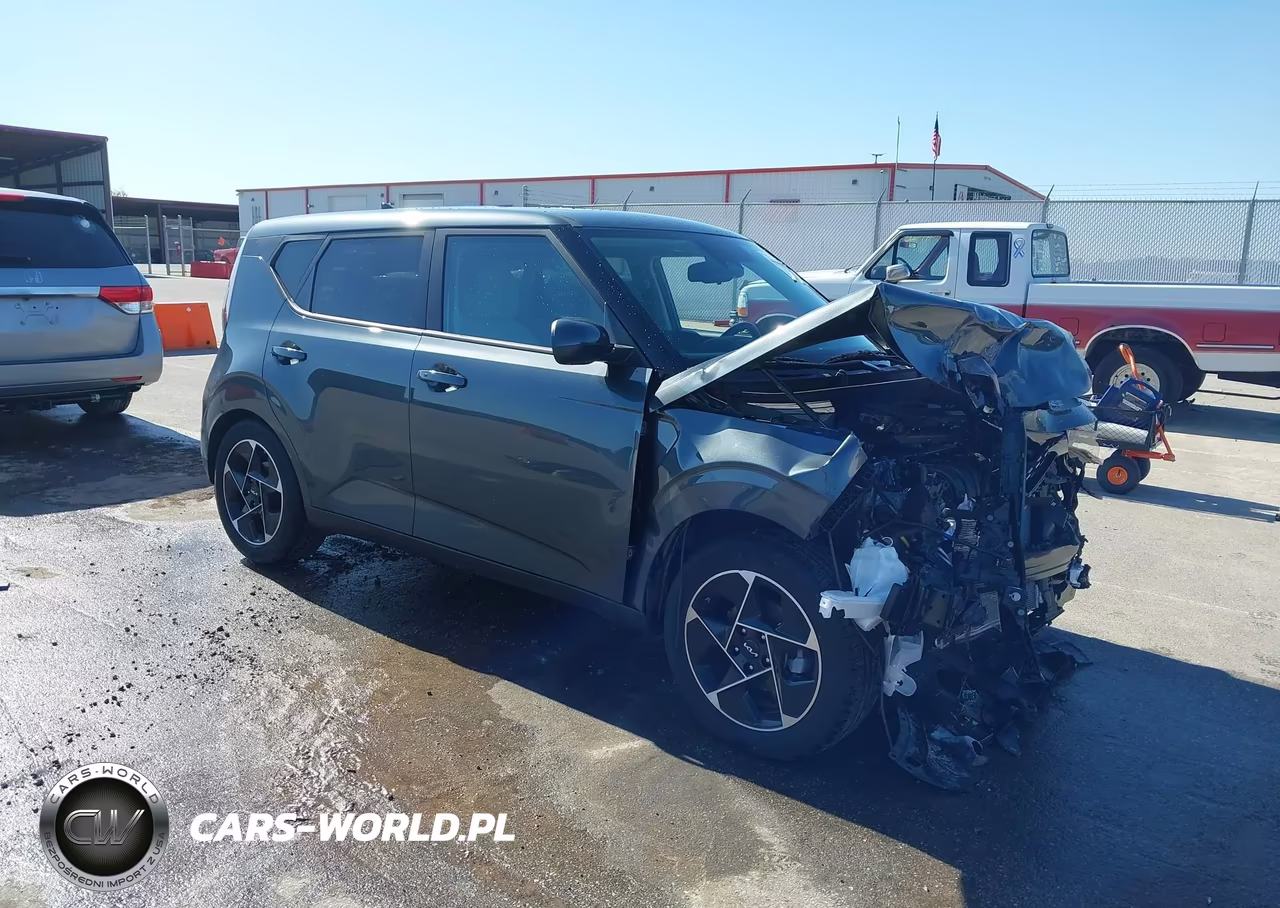 2025 Kia Soul Ex – zdjęcie 1 z 17