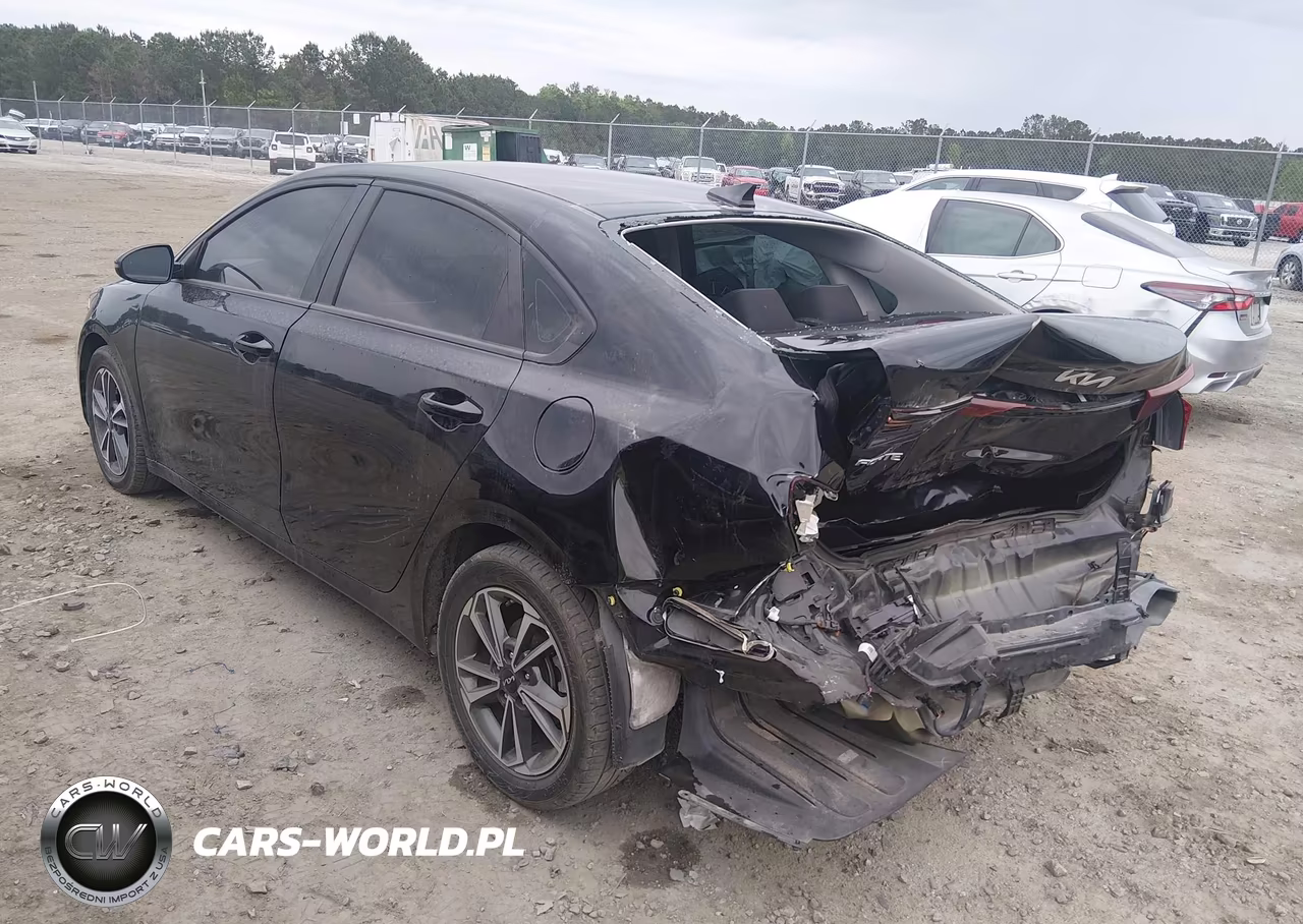 2023 Kia Forte Lxs VIN:3KPF24AD6PE659036 - 3