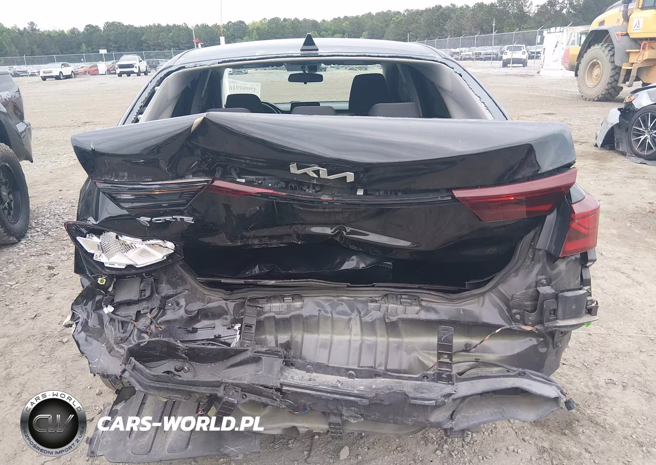 2023 Kia Forte Lxs VIN:3KPF24AD6PE659036 - 6