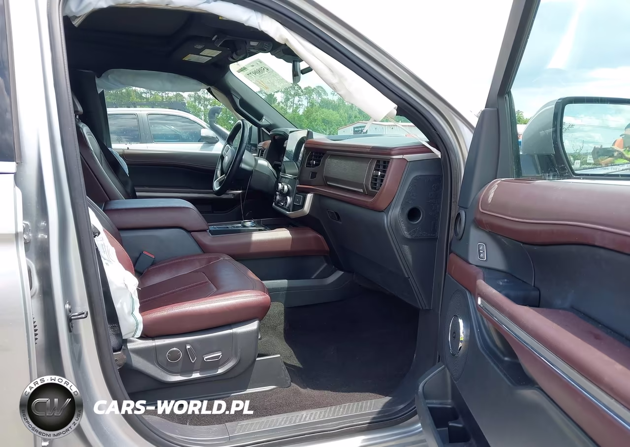 2023 Ford Expedition Limited VIN:1FMJU1K82PEA50361 - 5