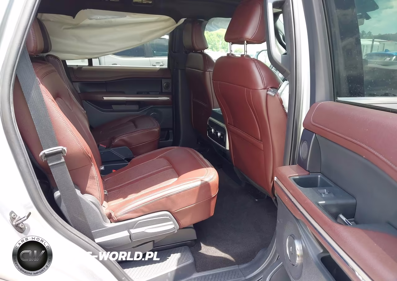 2023 Ford Expedition Limited VIN:1FMJU1K82PEA50361 - 8