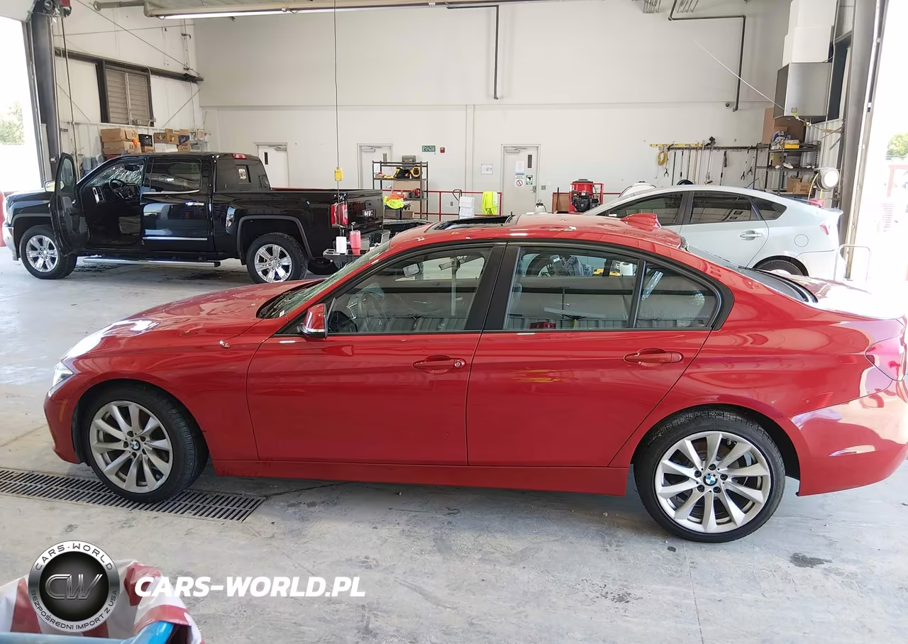 2018 BMW 320I xDrive VIN:WBA8E5G56JNU47887 - 14