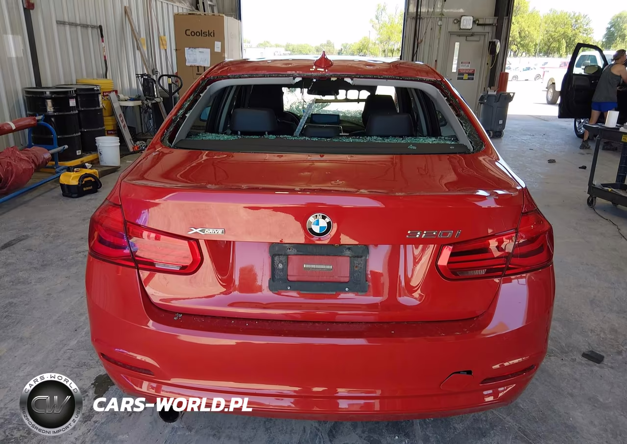 2018 BMW 320I xDrive VIN:WBA8E5G56JNU47887 - 16