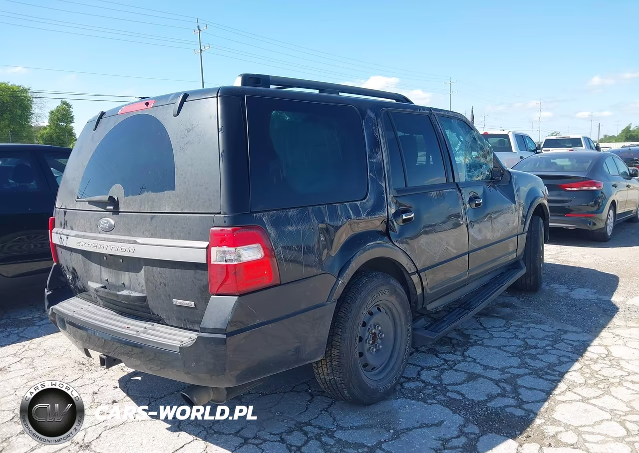 2017 Ford Expedition Xlt VIN:1FMJU1HT2HEA63219 - 4