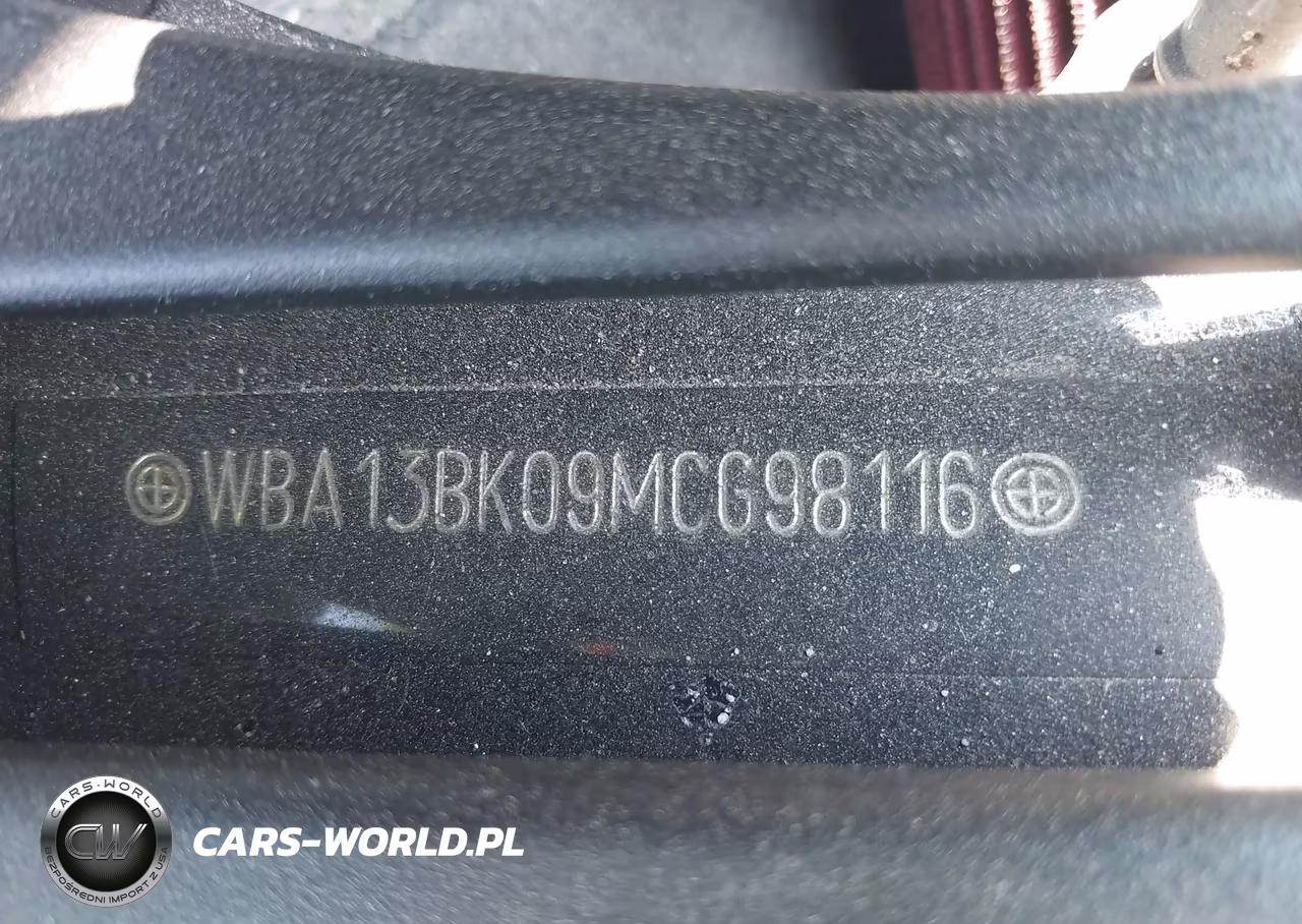2021 BMW M550I xDrive VIN:WBA13BK09MCG98116 - 18
