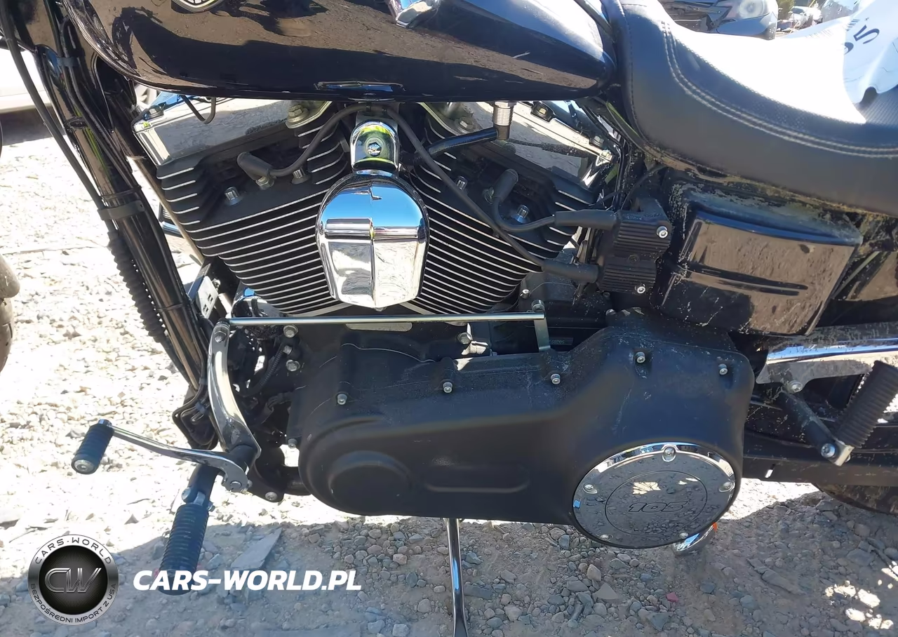 2017 Harley-Davidson Fxdwg Dyna Wide Glide VIN:1HD1GPM39HC322111 - 8