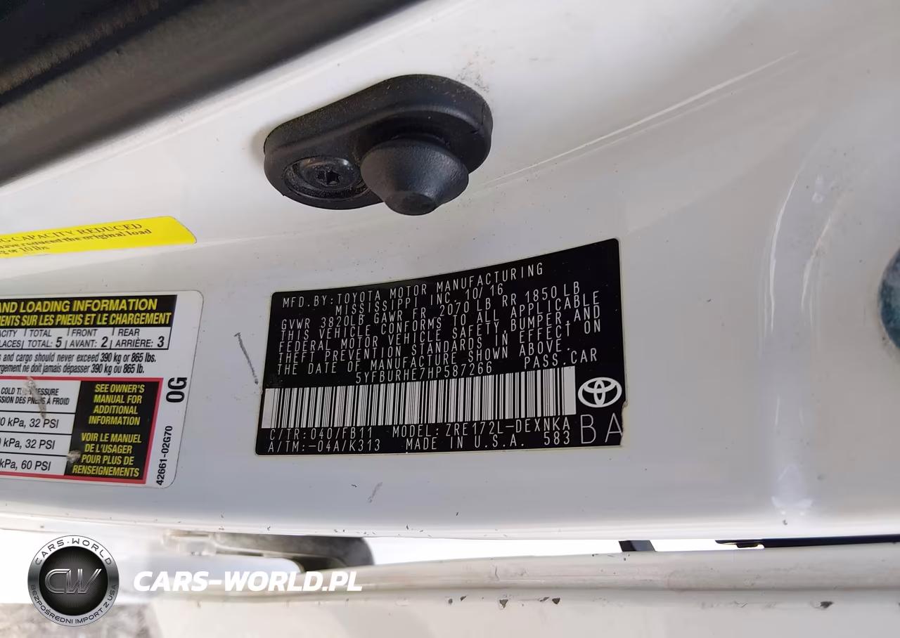 2017 Toyota Corolla Le VIN:5YFBURHE7HP587266 - 9
