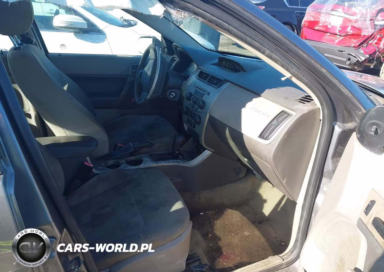 2011 Ford Focus S VIN:1FAHP3ENXBW176659 - 5
