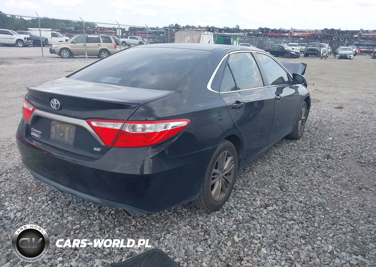 2017 Toyota Camry Se VIN:4T1BF1FK6HU725608 - 4