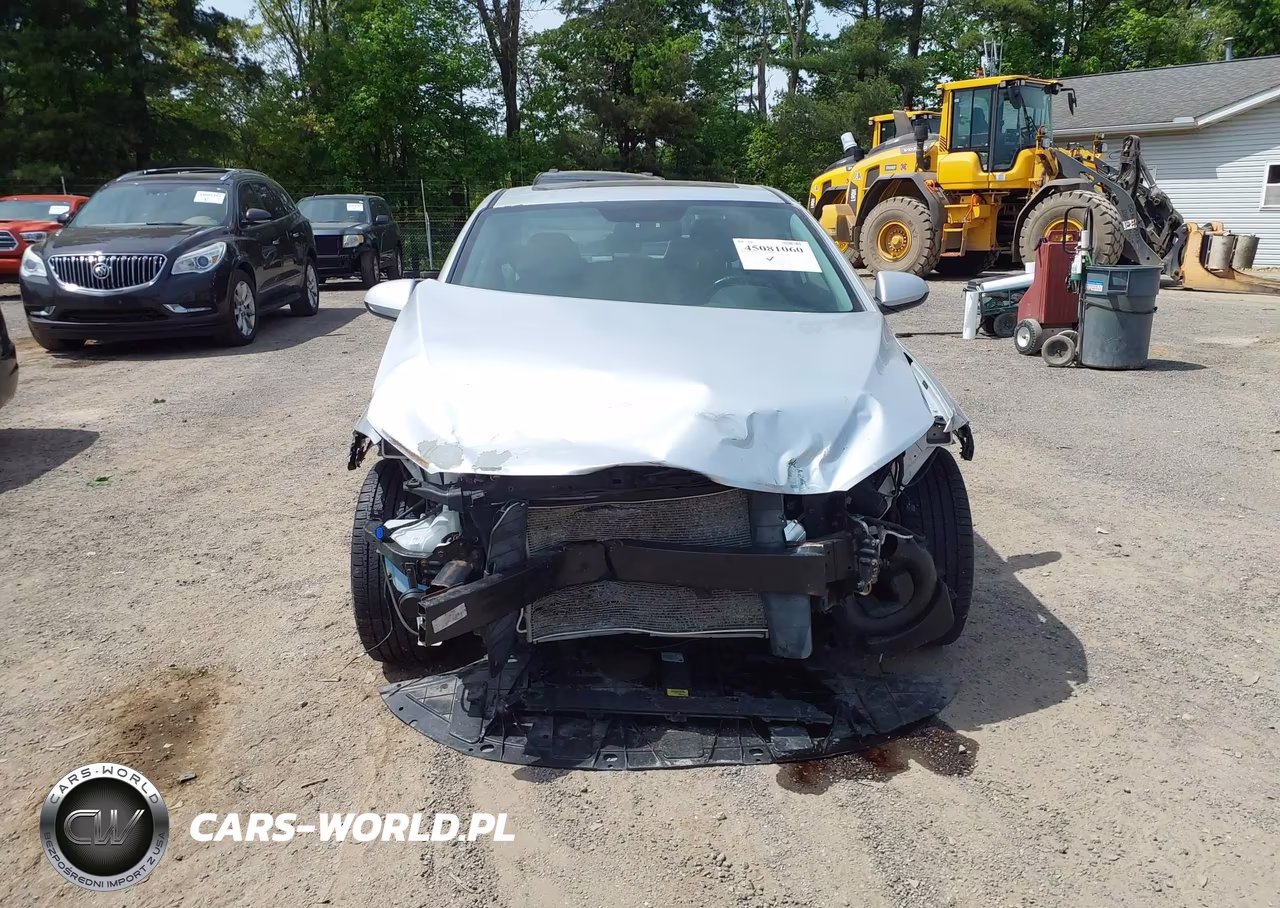 2018 Hyundai Elantra Value Edition VIN:5NPD84LF1JH302824 - 12