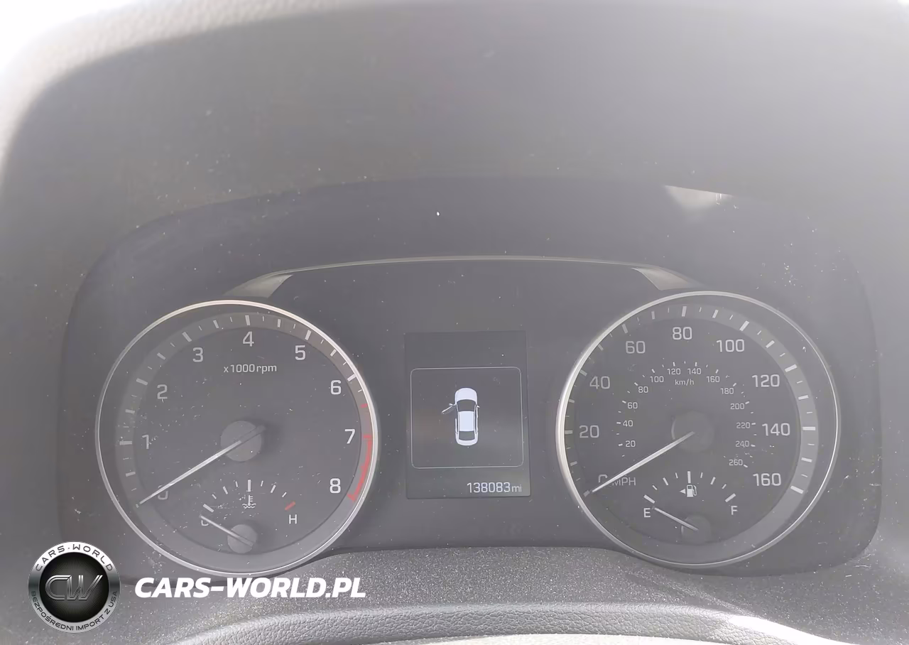 2018 Hyundai Elantra Value Edition VIN:5NPD84LF1JH302824 - 7