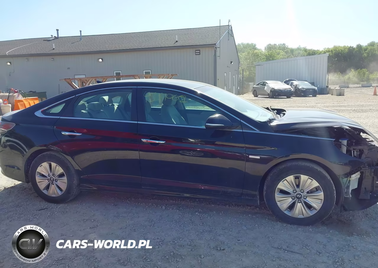 2018 Hyundai Sonata Hybrid Se VIN:KMHE24L30JA078850 - 14