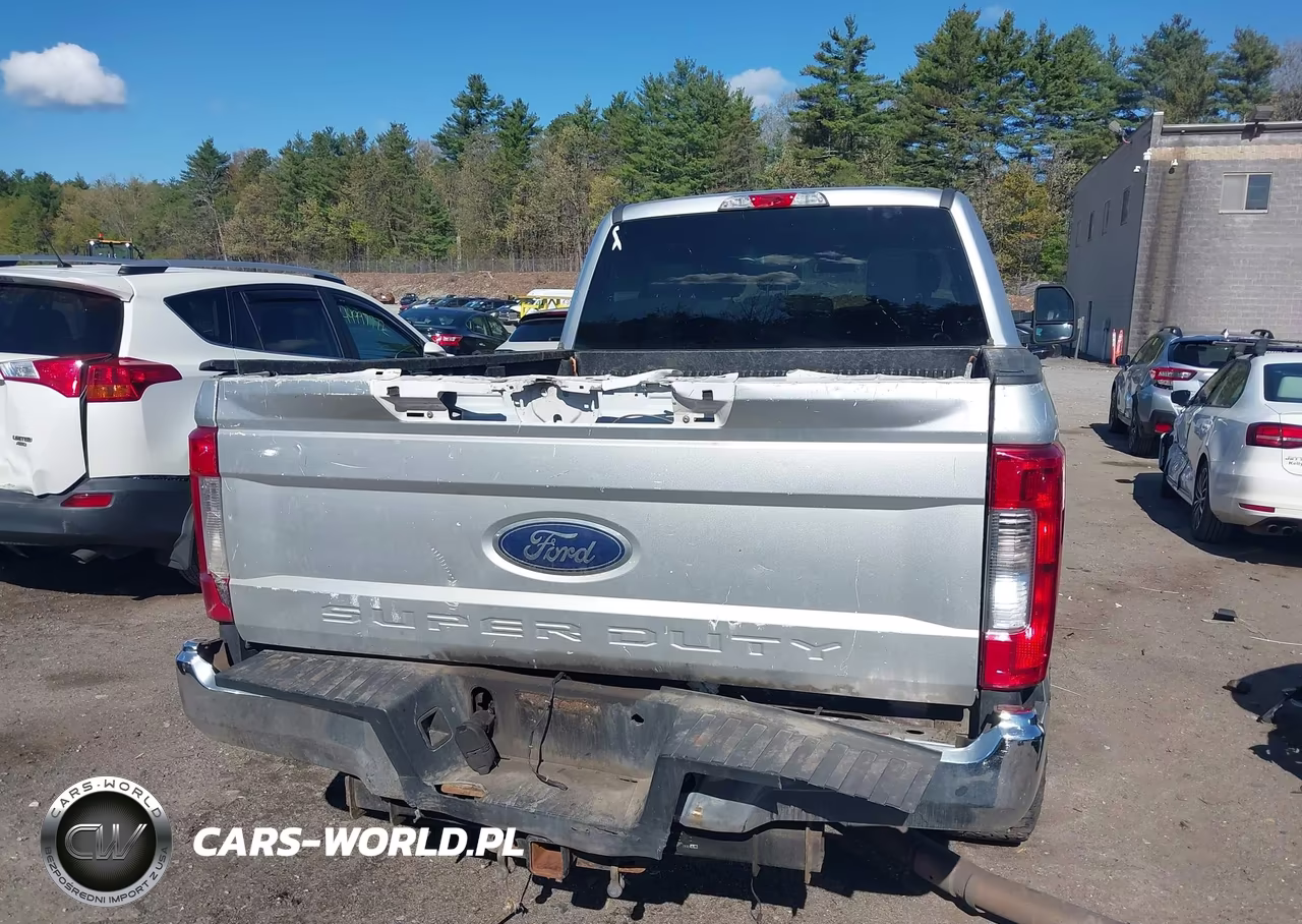 2017 Ford F-250 Xlt VIN:1FT7W2B6XHEC10369 - 16
