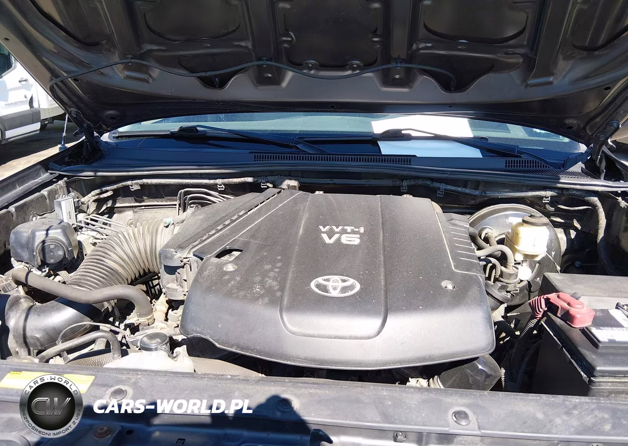 2015 Toyota Tacoma Base V6 VIN:3TMMU4FN5FM074343 - 10