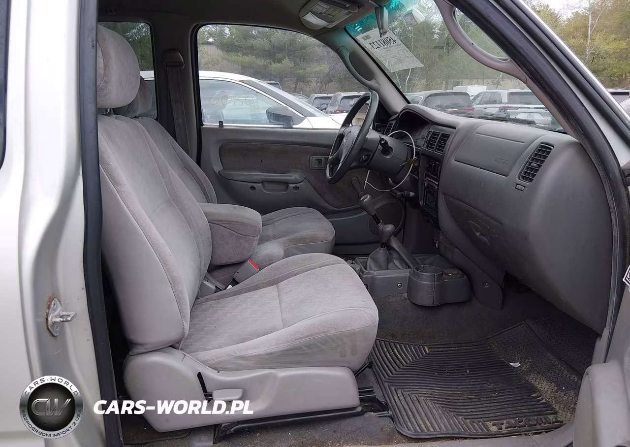 2003 Toyota Tacoma VIN:5TEWM72NX3Z273080 - 5