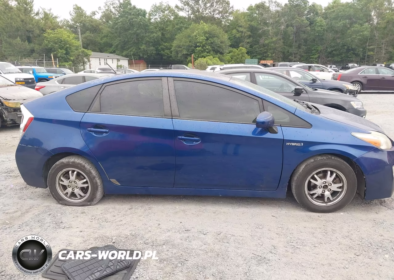 2011 Toyota Prius Two VIN:JTDKN3DU2B0291208 - 13
