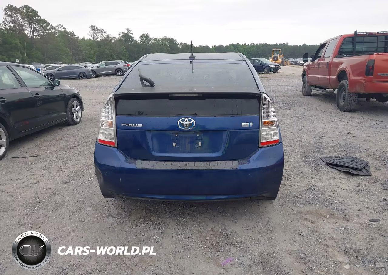 2011 Toyota Prius Two VIN:JTDKN3DU2B0291208 - 16