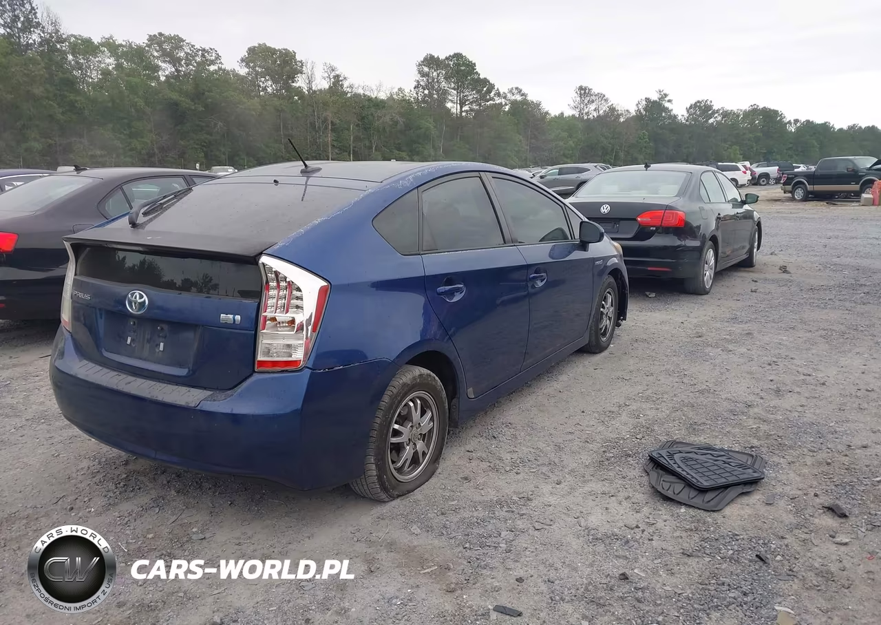 2011 Toyota Prius Two VIN:JTDKN3DU2B0291208 - 4