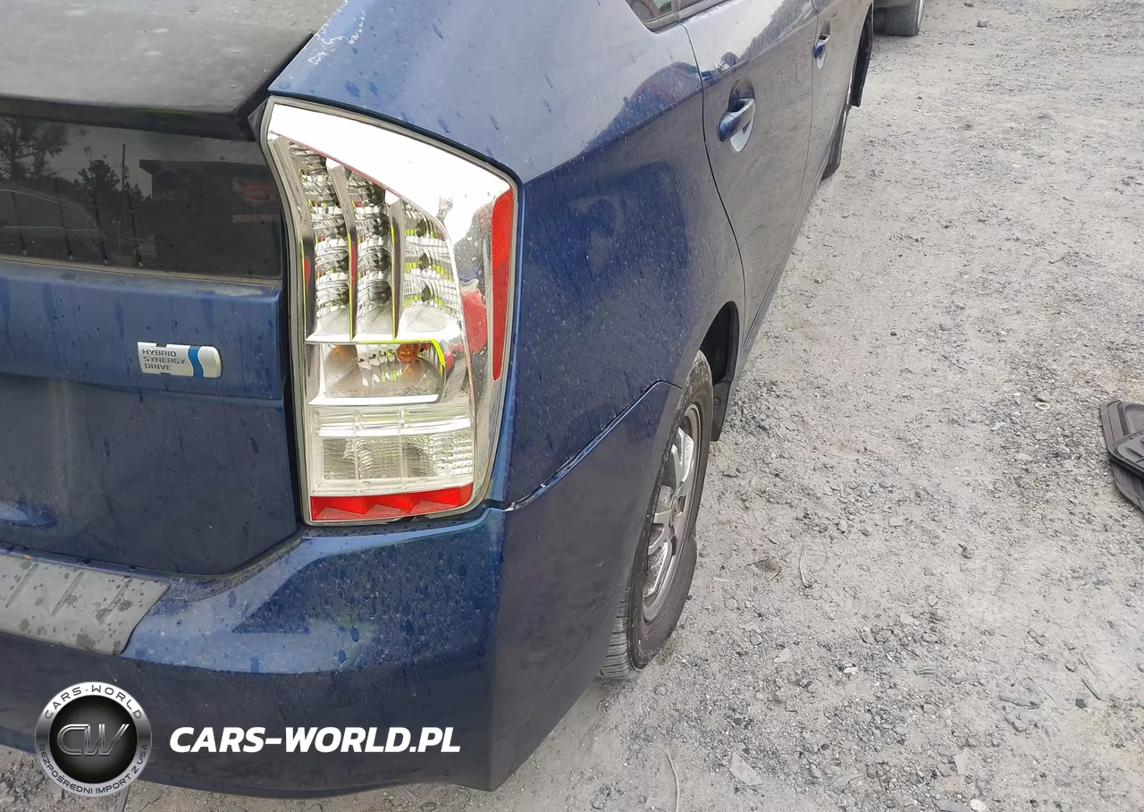 2011 Toyota Prius Two VIN:JTDKN3DU2B0291208 - 6