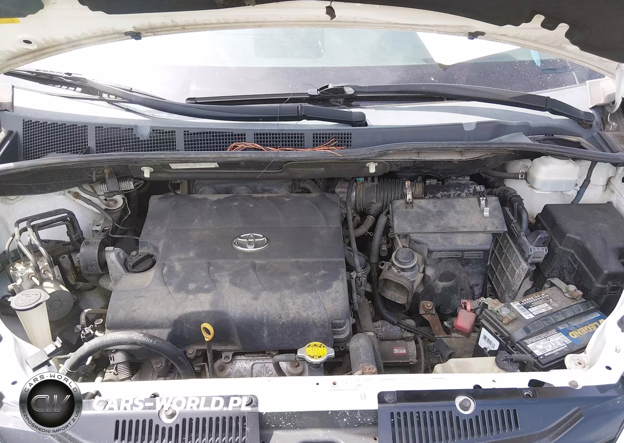 2011 Toyota Sienna Le V6 VIN:5TDKK3DC2BS161801 - 10