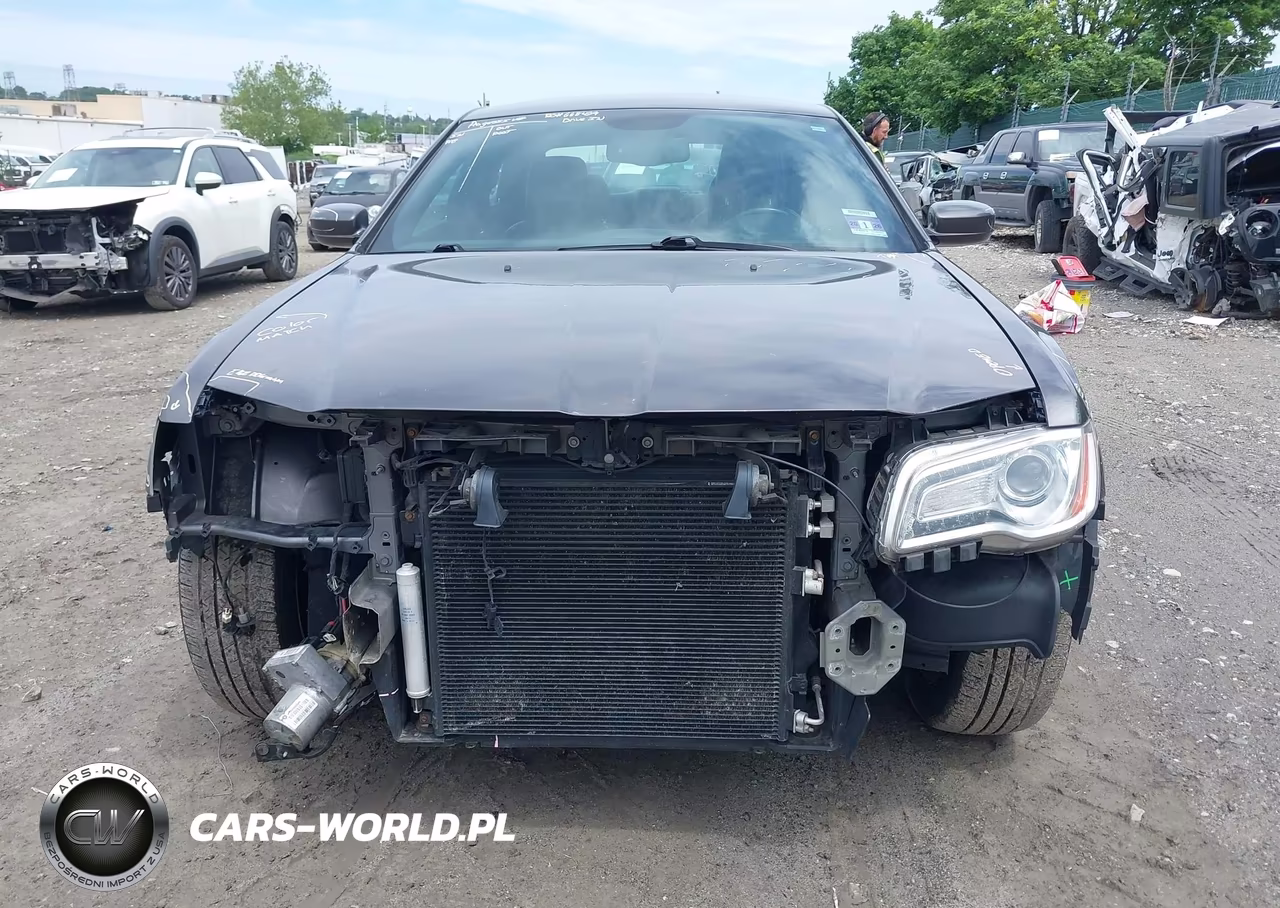 2014 Chrysler 300 VIN:2C3CCARG8EH146552 - 11