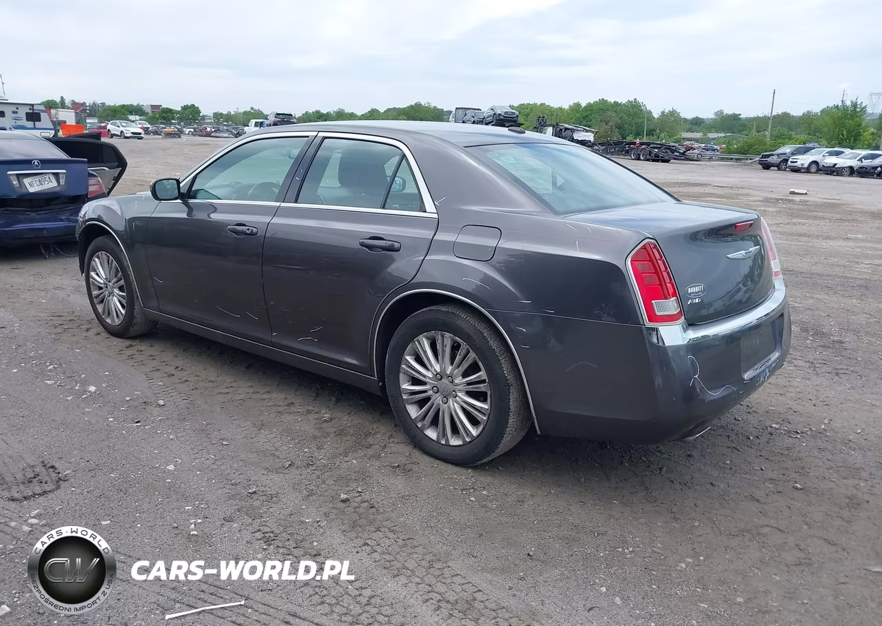 2014 Chrysler 300 VIN:2C3CCARG8EH146552 - 3