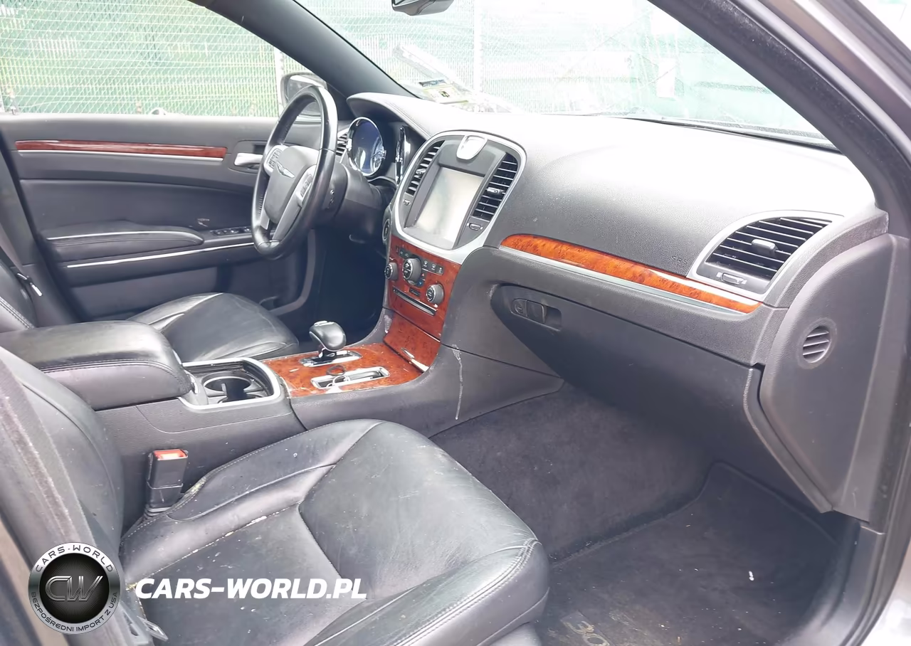 2014 Chrysler 300 VIN:2C3CCARG8EH146552 - 5