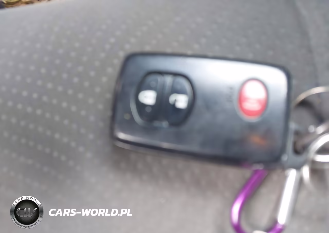 2012 Toyota Prius Two VIN:JTDKN3DU7C5382009 - 11
