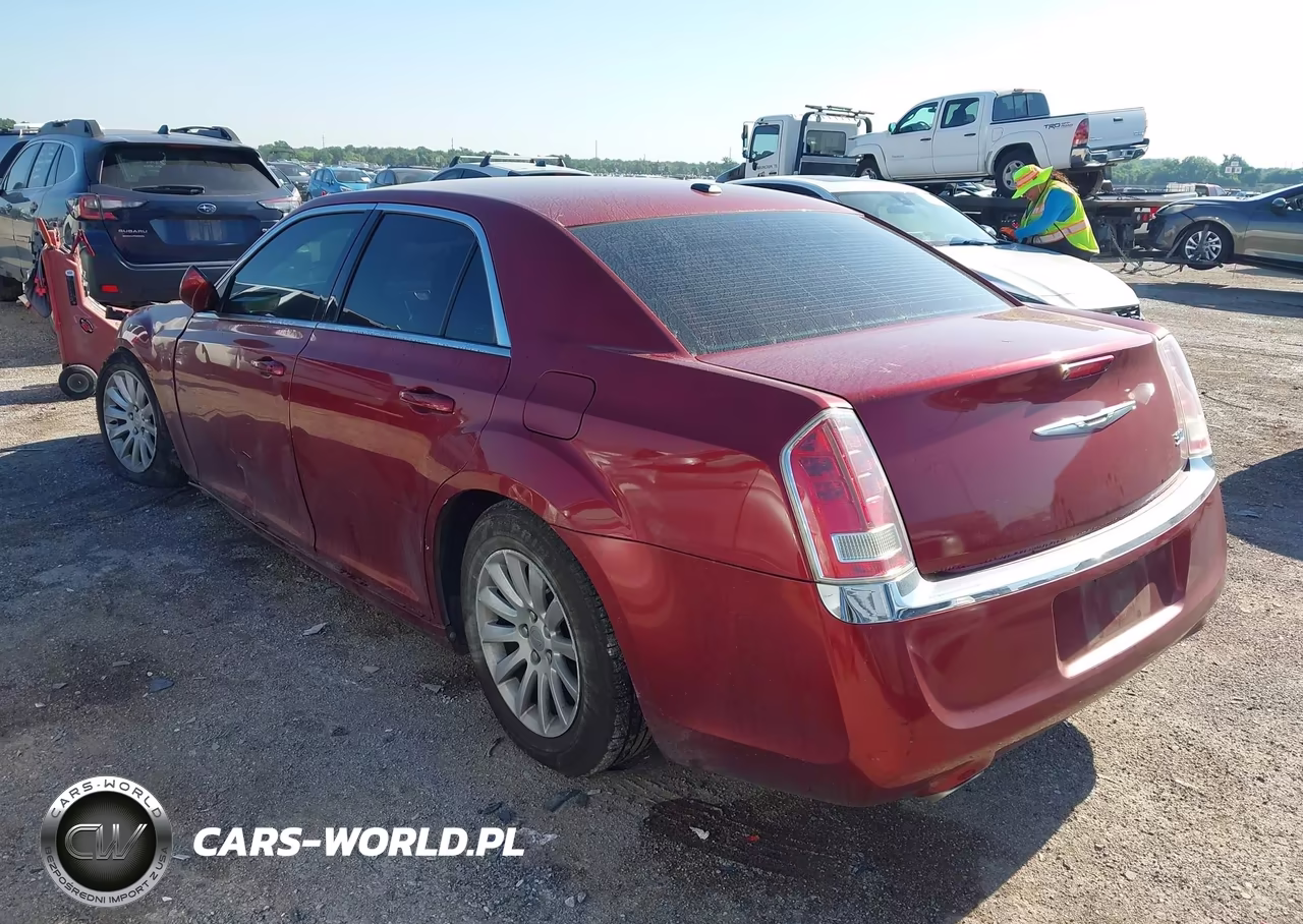 2014 Chrysler 300 VIN:2C3CCAAG3EH272829 - 3
