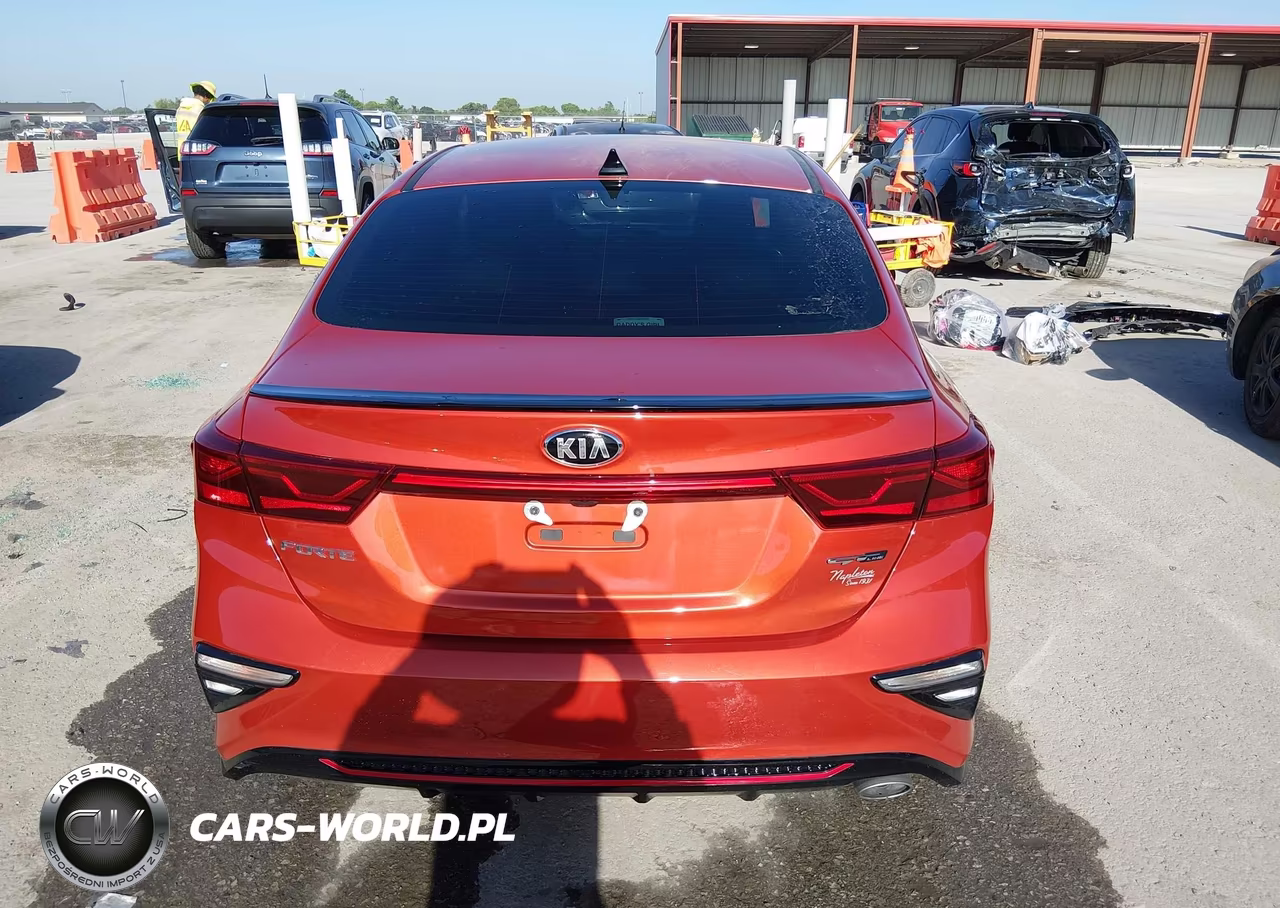 2021 Kia Forte Gt-Line VIN:3KPF34AD1ME385401 - 16