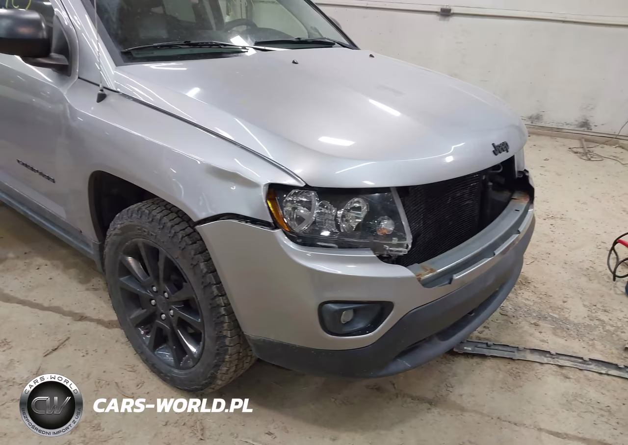 2015 Jeep Compass Altitude Edition VIN:1C4NJDBB9FD371068 - 12