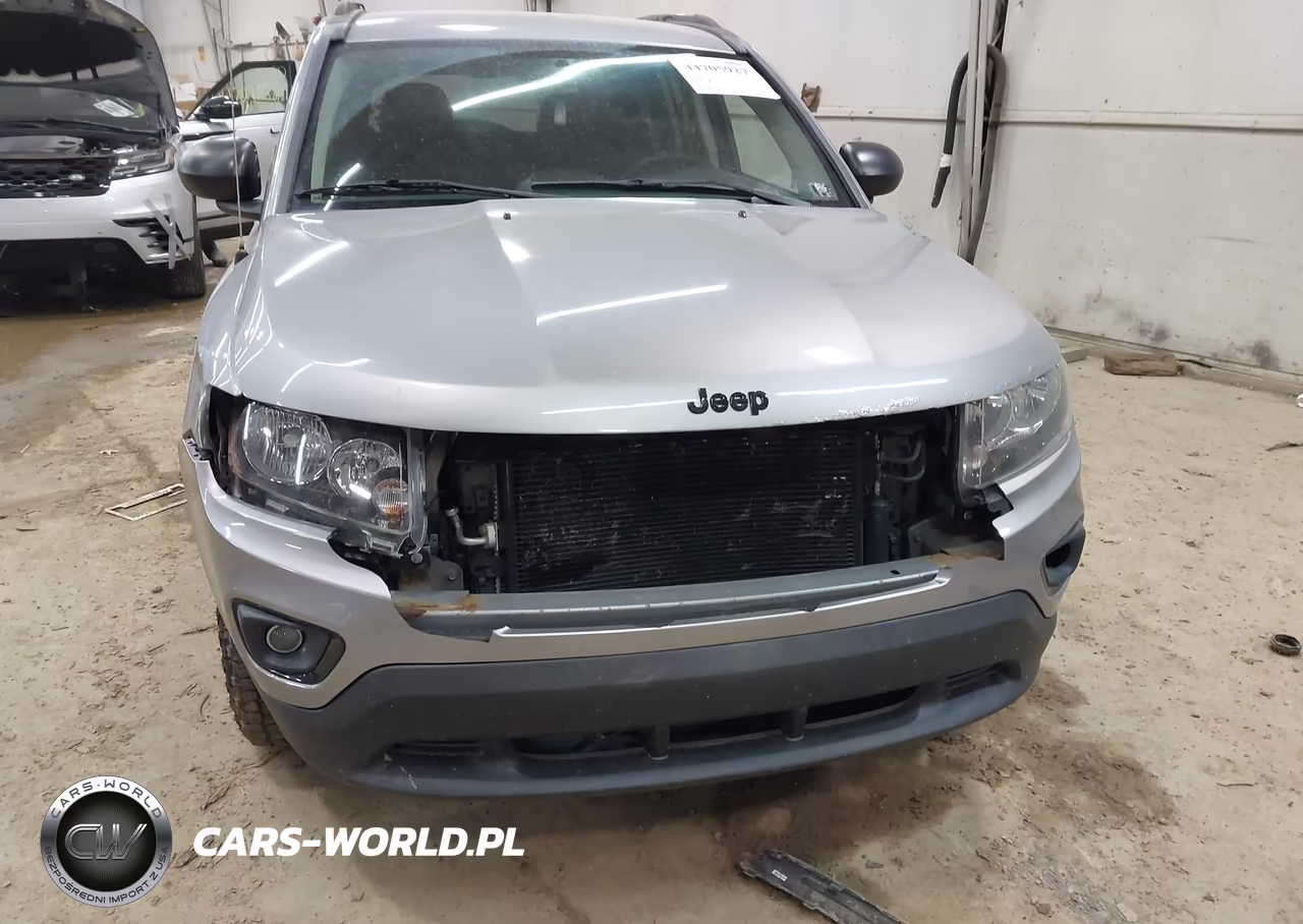 2015 Jeep Compass Altitude Edition VIN:1C4NJDBB9FD371068 - 6