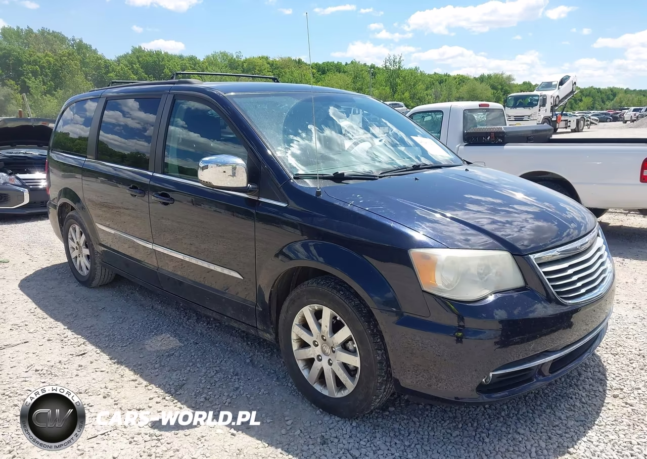 2011 Chrysler Town & Country Touring-L