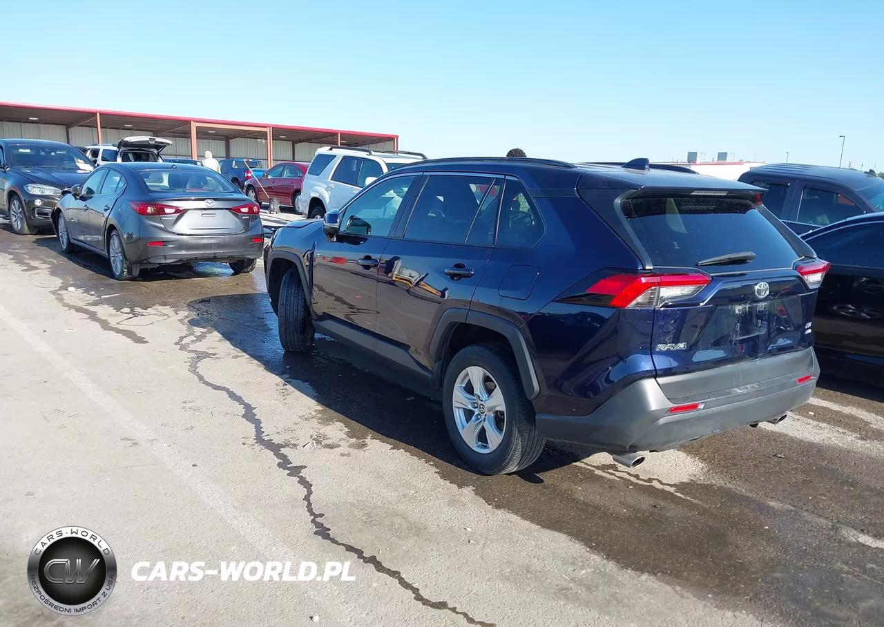 2020 Toyota Rav4 Xle VIN:JTMP1RFV6LJ034171 - 3