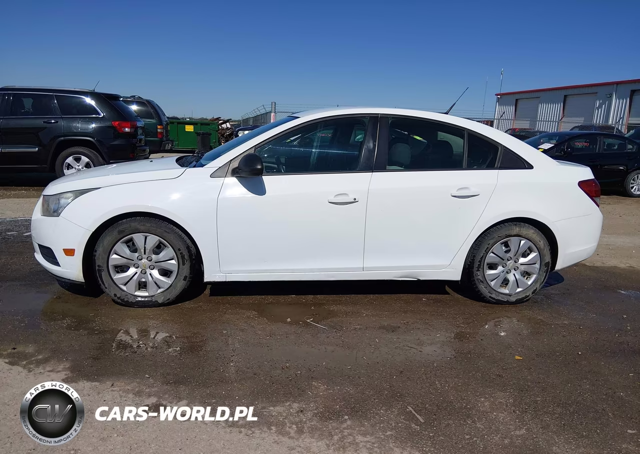 2014 Chevrolet Cruze Ls Auto VIN:1G1PA5SG8E7302159 - 14