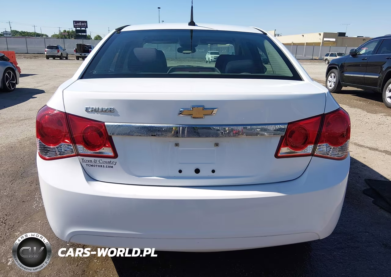 2014 Chevrolet Cruze Ls Auto VIN:1G1PA5SG8E7302159 - 16