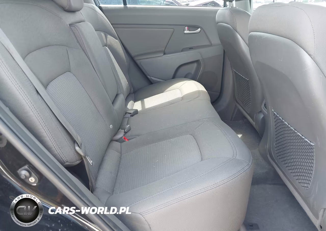 2016 Kia Sportage Lx VIN:KNDPB3AC3G7870023 - 8