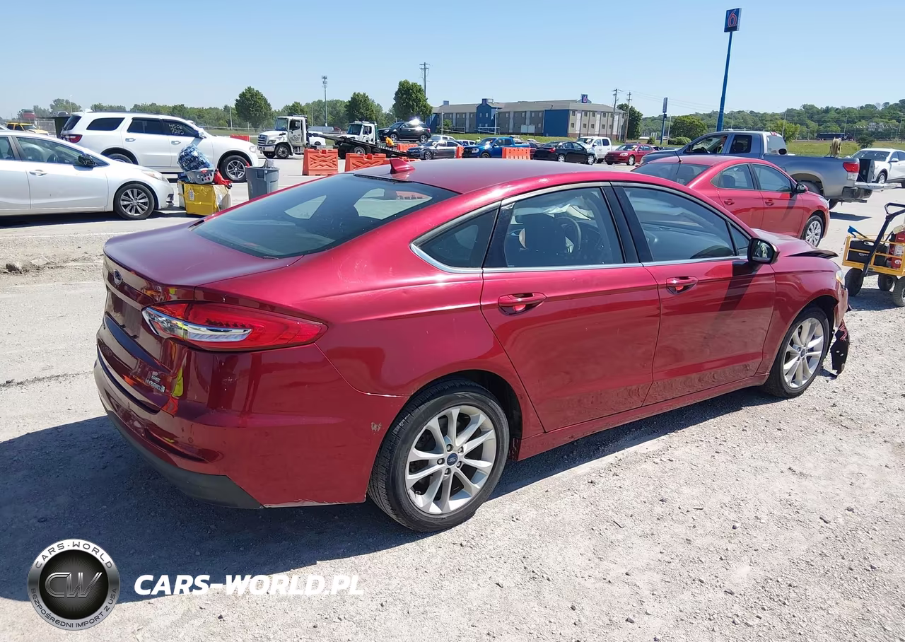 2019 Ford Fusion Hybrid Se VIN:3FA6P0LU1KR188914 - 4