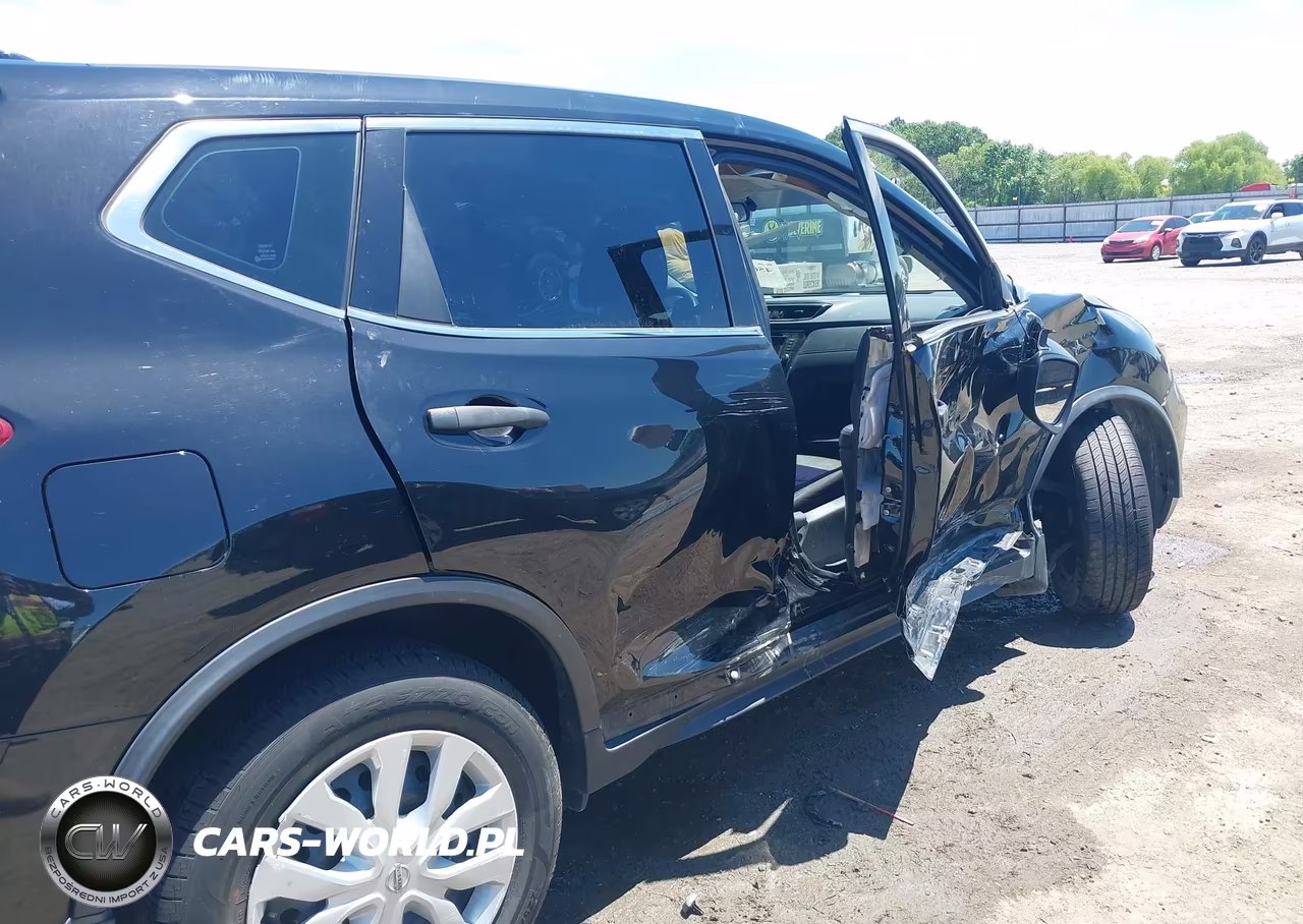 2018 Nissan Rogue S VIN:5N1AT2MT7JC723853 - 20