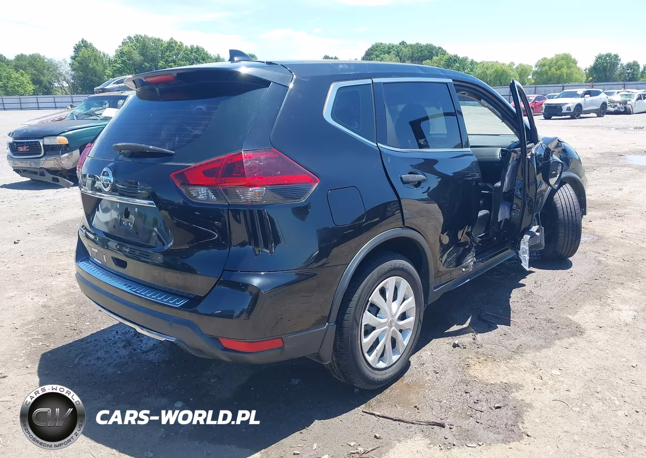 2018 Nissan Rogue S VIN:5N1AT2MT7JC723853 - 4