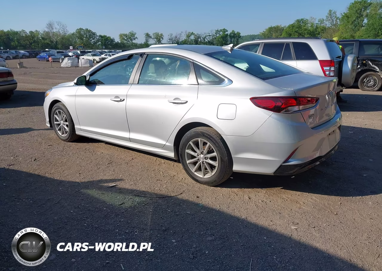 2019 Hyundai Sonata Se VIN:5NPE24AF0KH758923 - 3
