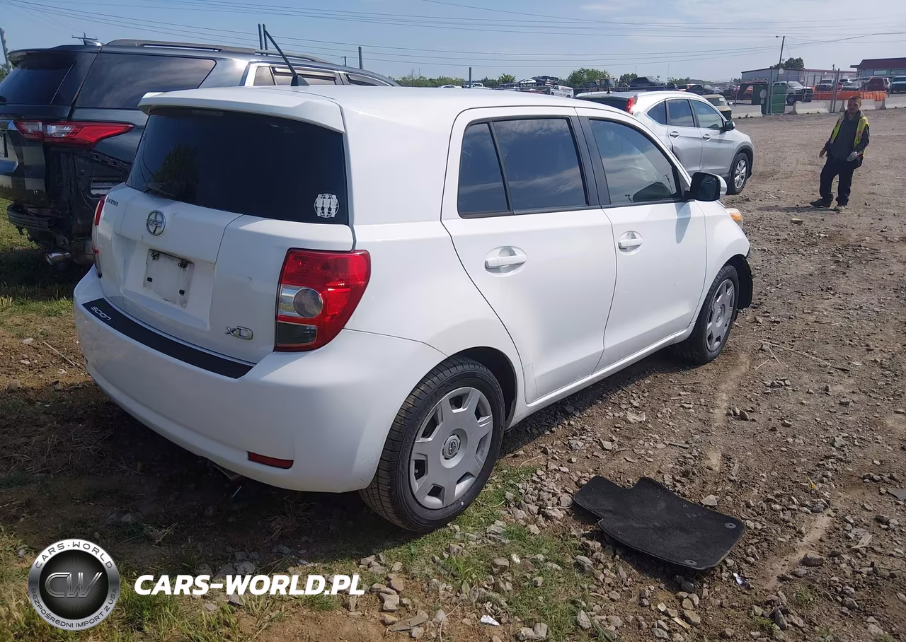 2011 Scion Xd VIN:JTKKU4B45B1013658 - 4