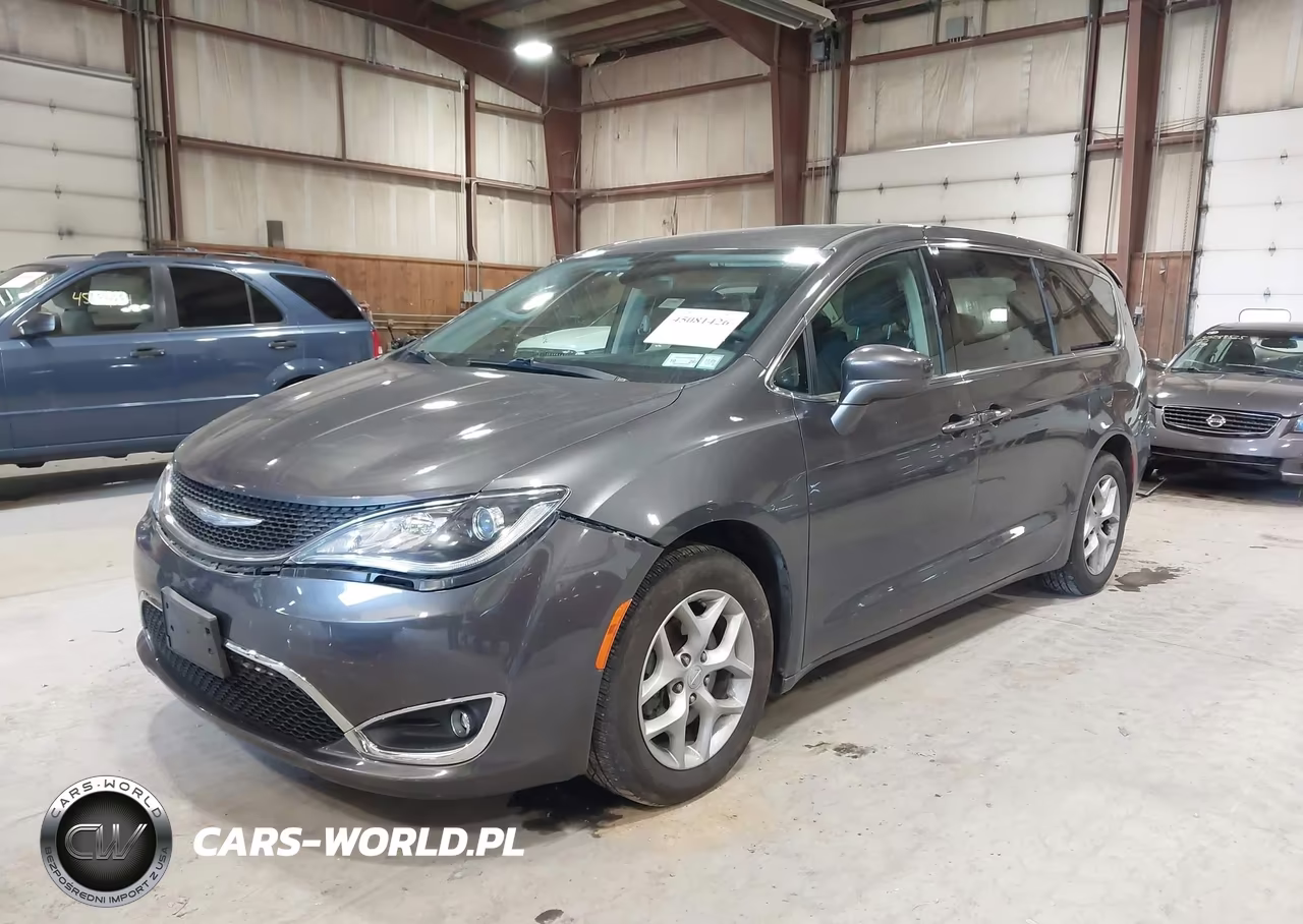 2018 Chrysler Pacifica Touring Plus VIN:2C4RC1FG1JR292306 - 2