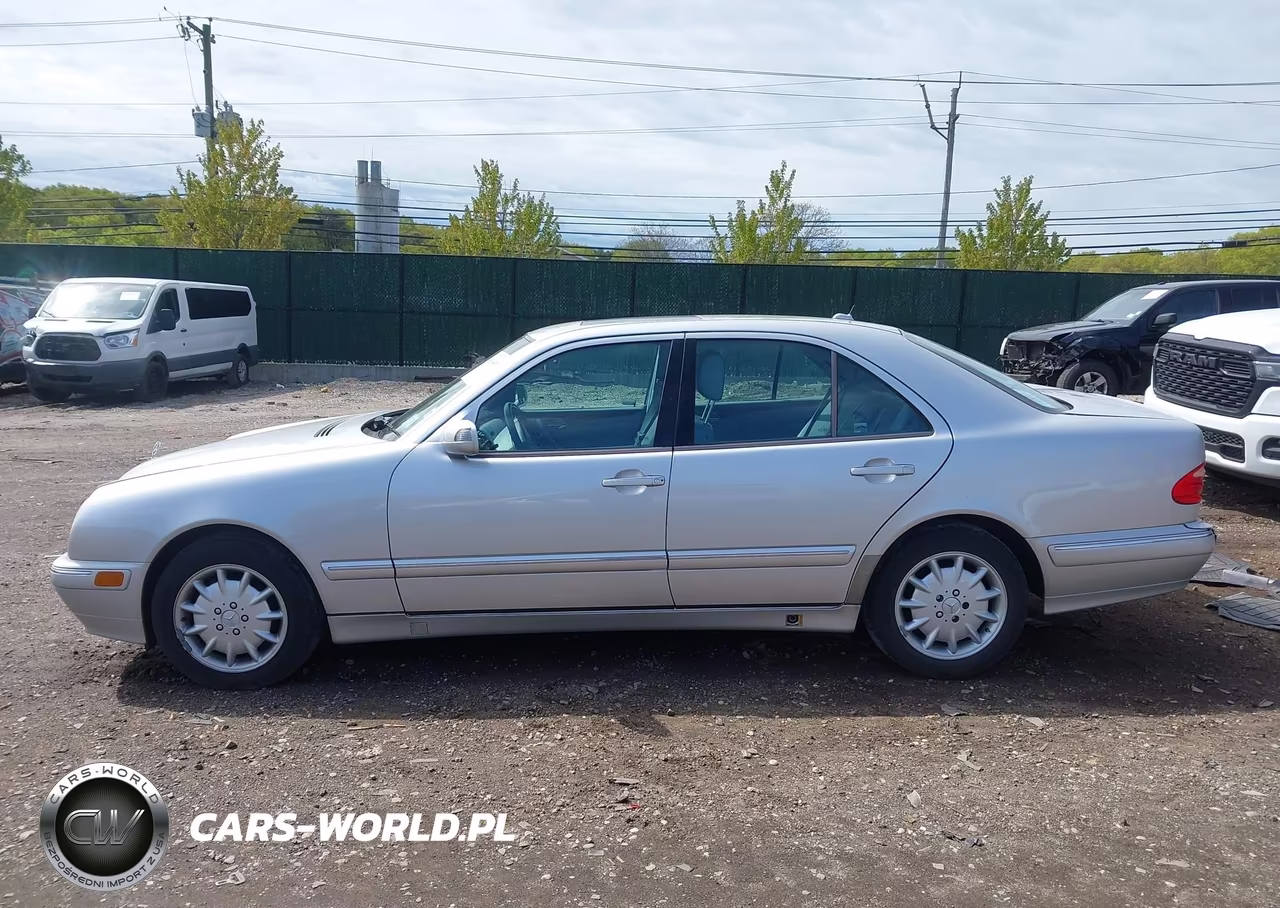 2000 Mercedes-Benz E 320 4M VIN:WDBJF82JXYX030387 - 13