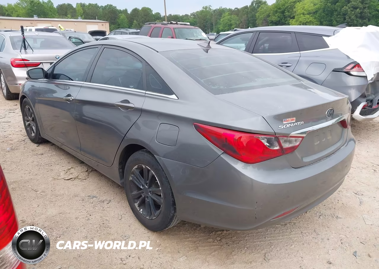 2013 Hyundai Sonata Gls VIN:5NPEB4ACXDH749218 - 3